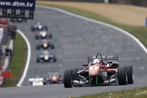 Victory for Lynn. © FIA.