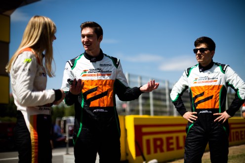 Mason (centre) with teammates Visser and Taranov. © Malcolm Griffiths/GP2 Series Media Service.