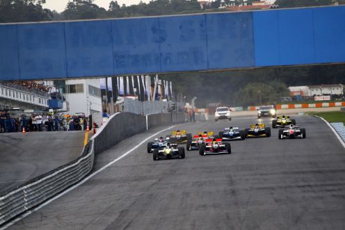 Auto GP has suffered from poor grids in 2014. © Auto GP Organisation.