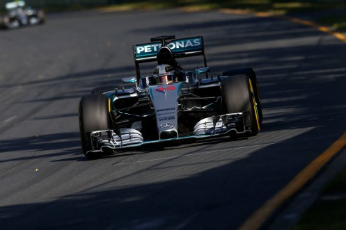 Hamilton stretched his legs ahead of Rosberg. © MERCEDES AMG PETRONAS.